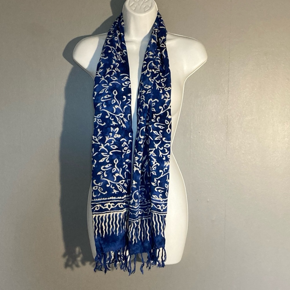 Mini blue batik sarong scarf - Picture 3 of 5